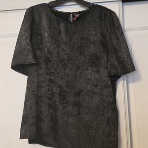 Vince Camuto Charcoal Short Sleeve Top
